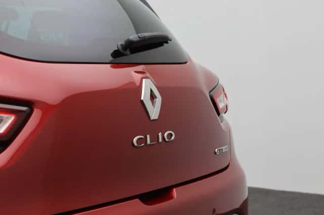 Renault Clio (2017) thumbnail 36