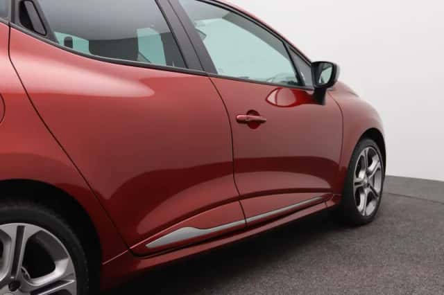 Renault Clio (2017) thumbnail 37