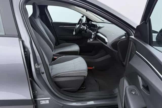 Renault Mégane E-Tech (2023) thumbnail 30