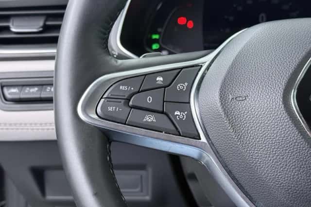 Renault Captur (2020) thumbnail 25