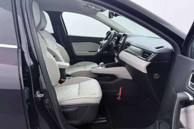 Renault Captur (2020) thumbnail 30