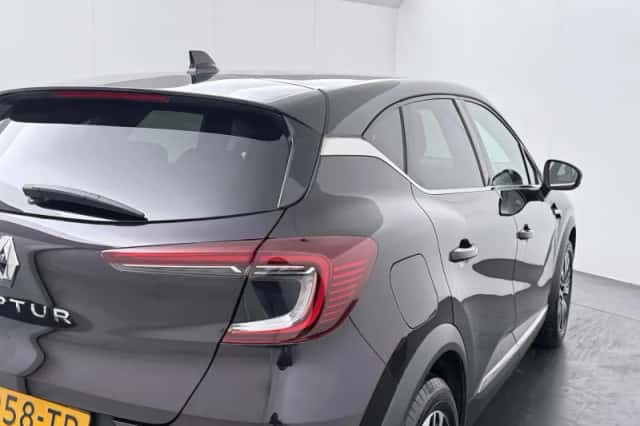 Renault Captur (2020) thumbnail 38