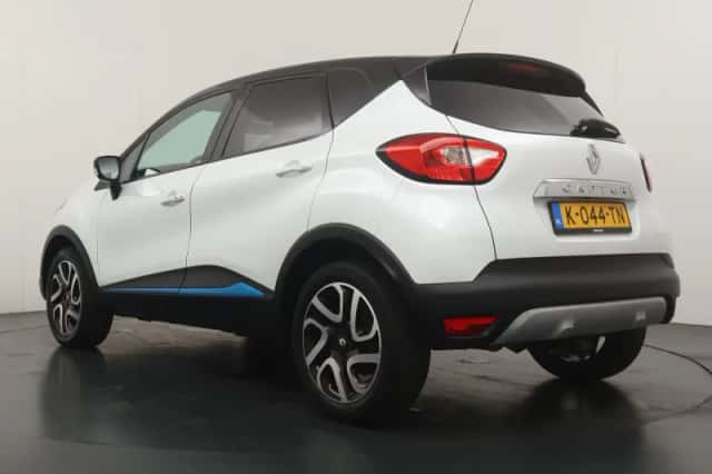 Renault Captur (2017) thumbnail 3