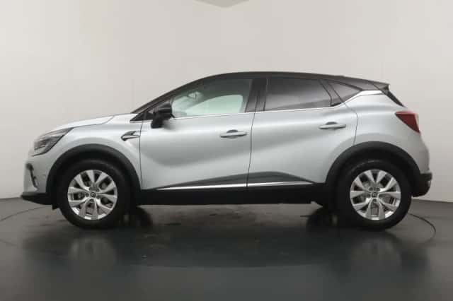 Renault Captur (2020) thumbnail 2
