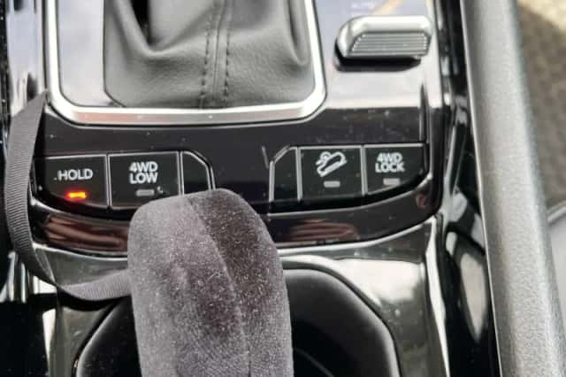 Jeep Compass (2022) thumbnail 13