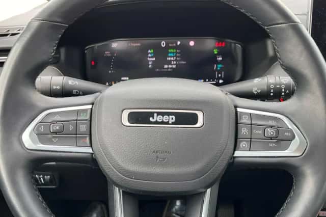 Jeep Compass (2022) thumbnail 15