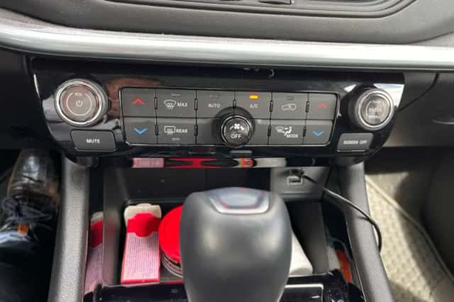 Jeep Compass (2022) thumbnail 10