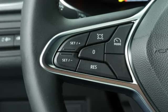 Renault Captur (2025) thumbnail 13