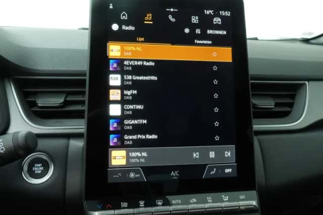 Renault Captur (2025) thumbnail 17