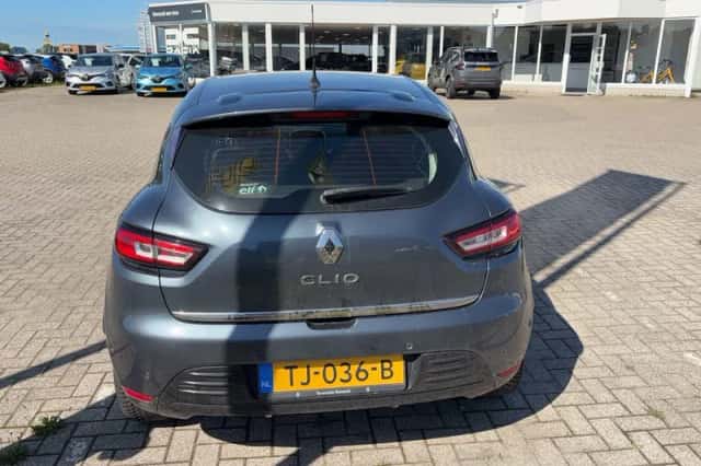Renault Clio (2018) thumbnail 4