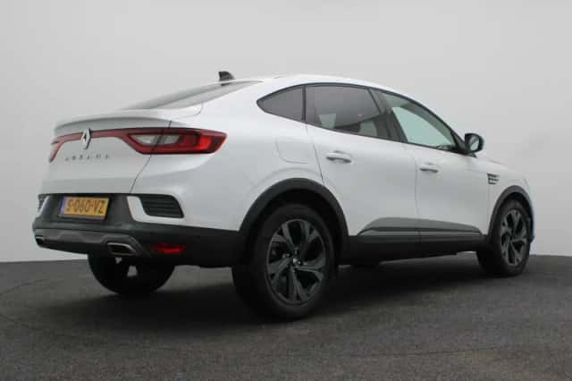 Renault Arkana (2023) thumbnail 5