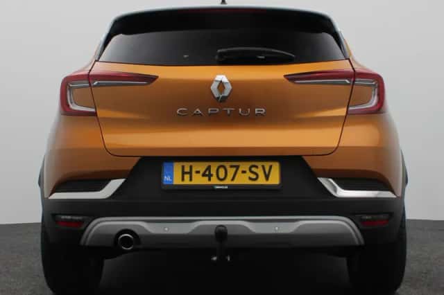 Renault Captur (2020) thumbnail 4