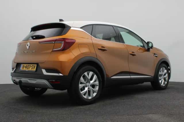 Renault Captur (2020) thumbnail 5
