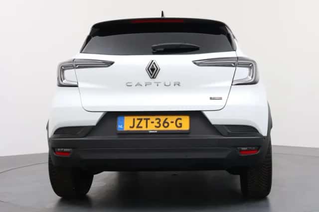 Renault Captur (2026) thumbnail 4
