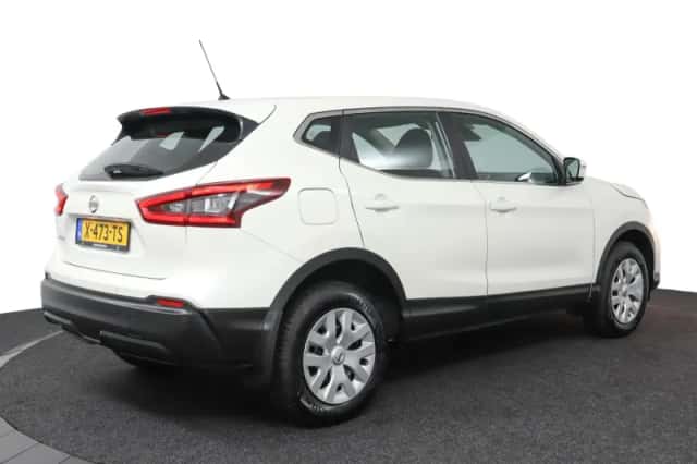 Nissan Qashqai (2018) thumbnail 5