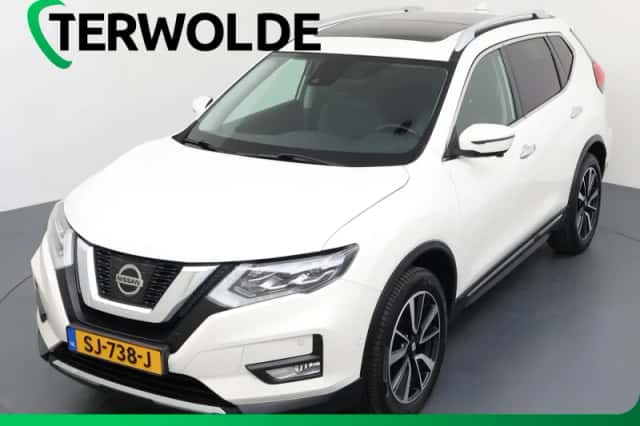 Nissan X-Trail (2018) thumbnail 1