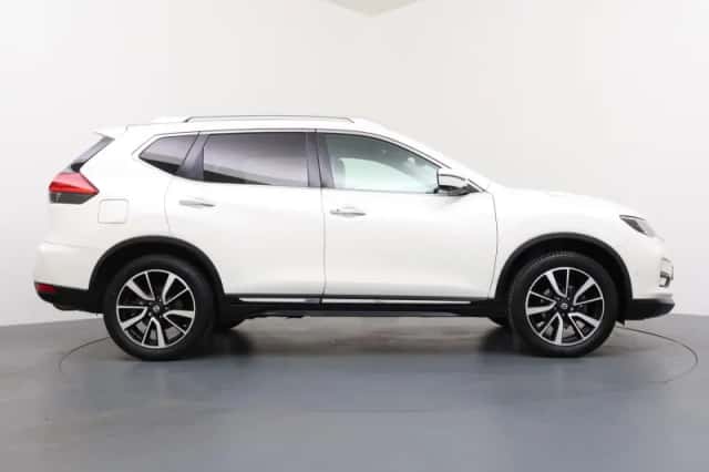 Nissan X-Trail (2018) thumbnail 6