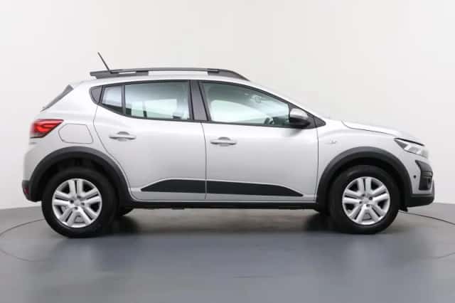 Dacia Sandero Stepway (2024) thumbnail 6