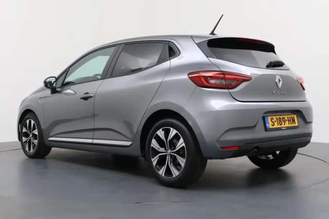 Renault Clio (2023) thumbnail 3