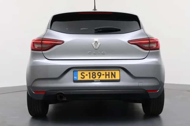 Renault Clio (2023) thumbnail 4