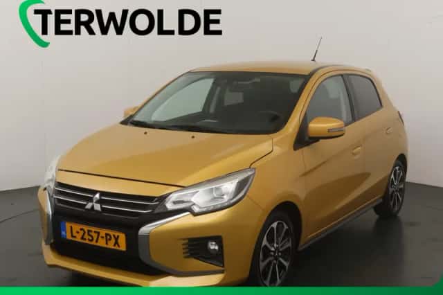 Mitsubishi Space Star (2021) thumbnail 1