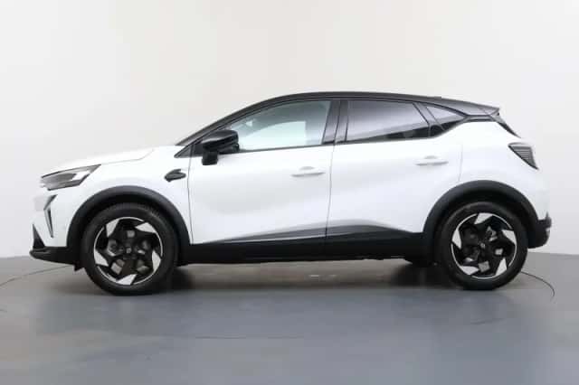 Renault Captur (2025) thumbnail 2