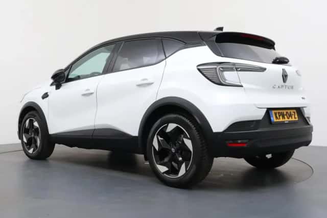 Renault Captur (2025) thumbnail 3