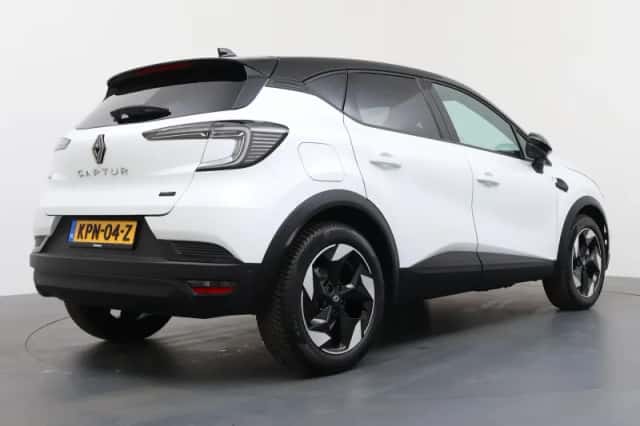 Renault Captur (2025) thumbnail 5