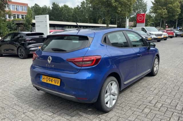 Renault Clio (2020) thumbnail 5