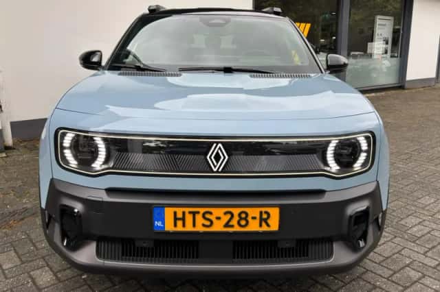 Renault 4 (2025) thumbnail 3