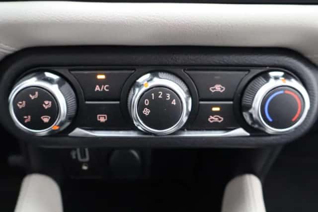 Nissan Micra (2022) thumbnail 19