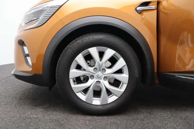 Renault Captur (2020) thumbnail 17