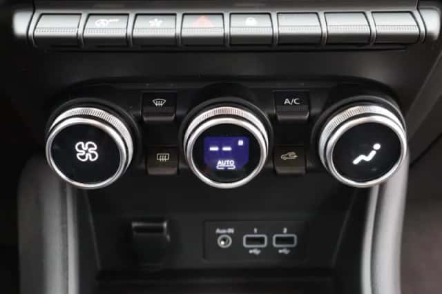 Renault Captur (2020) thumbnail 20
