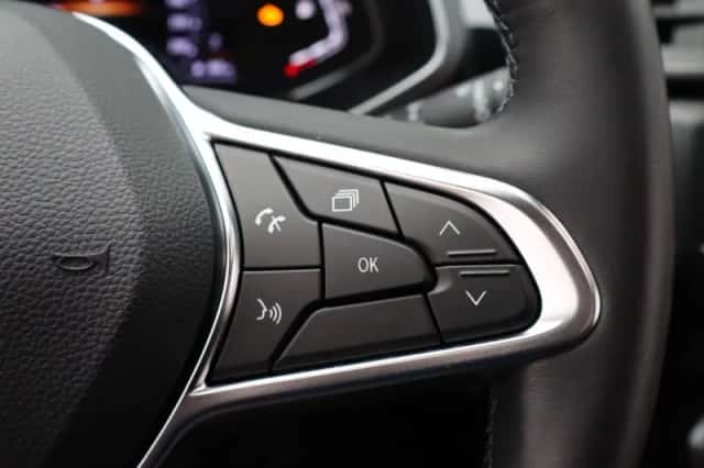 Renault Captur (2020) thumbnail 26