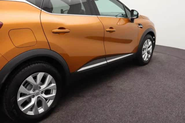 Renault Captur (2020) thumbnail 42