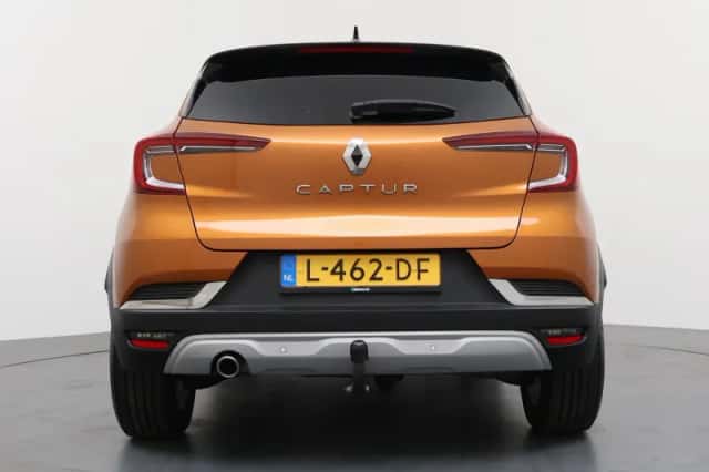 Renault Captur (2021) thumbnail 4
