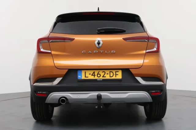 Renault Captur (2021) thumbnail 4