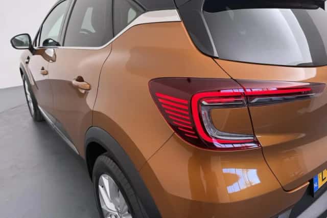 Renault Captur (2021) thumbnail 33