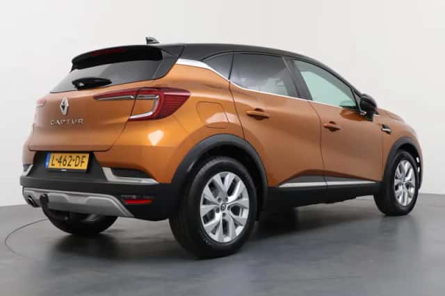 Renault Captur (2021) thumbnail 5