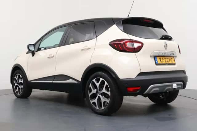 Renault Captur (2019) thumbnail 3