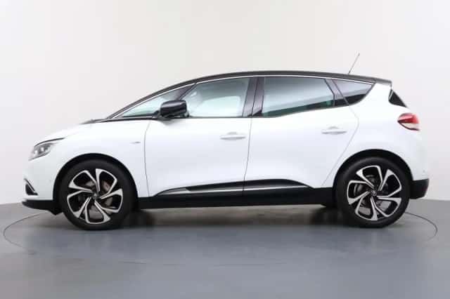 Renault Scénic (2017) thumbnail 2
