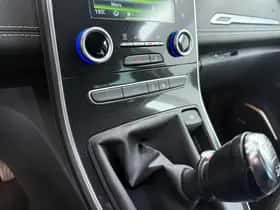 Renault Scénic (2017) thumbnail 18