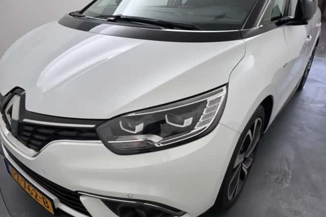 Renault Scénic (2017) thumbnail 32