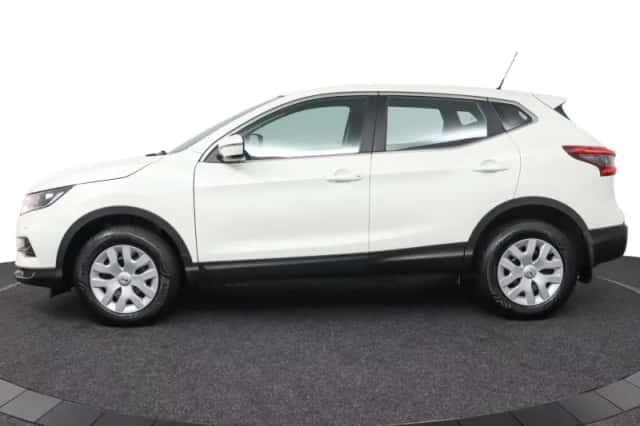 Nissan Qashqai (2018) thumbnail 2