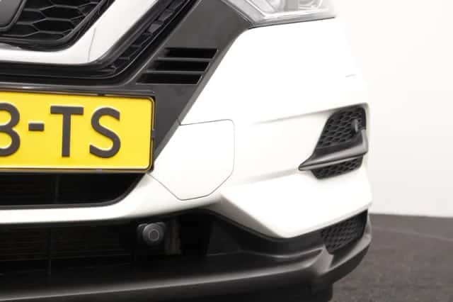 Nissan Qashqai (2018) thumbnail 14