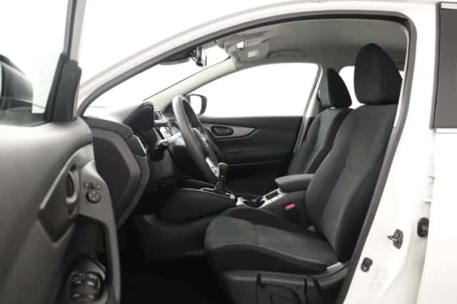Nissan Qashqai (2018) thumbnail 16