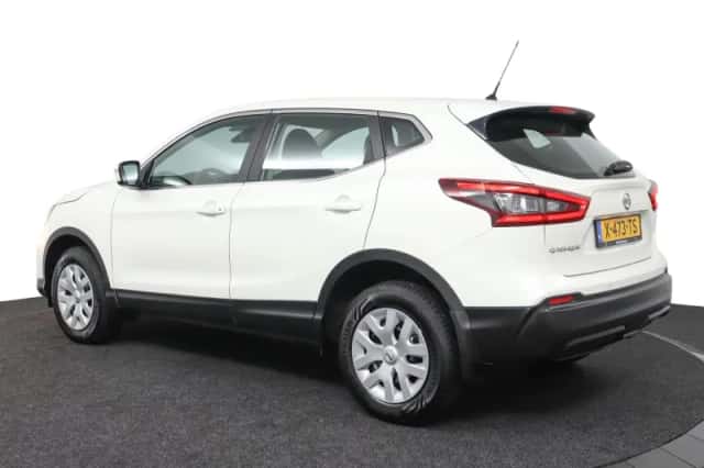 Nissan Qashqai (2018) thumbnail 3