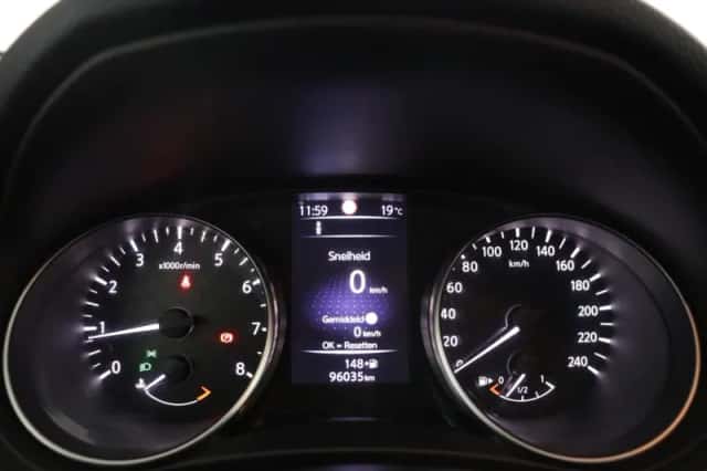 Nissan Qashqai (2018) thumbnail 21