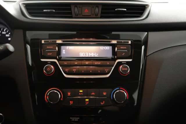 Nissan Qashqai (2018) thumbnail 24