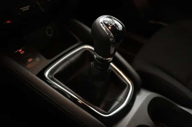 Nissan Qashqai (2018) thumbnail 25